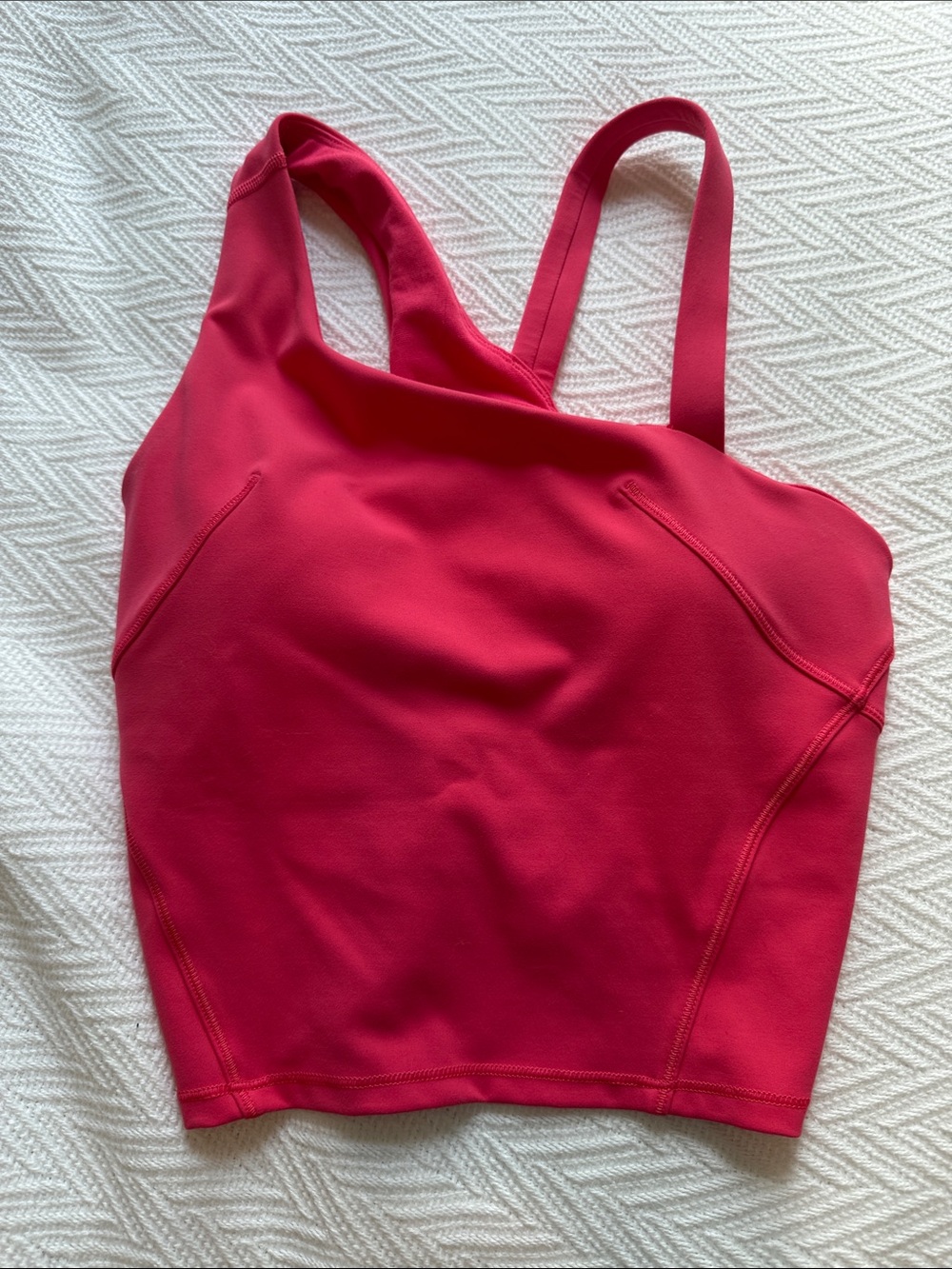 💄PINK LIP GLOSS LULULEMON TANK TOP 🩷